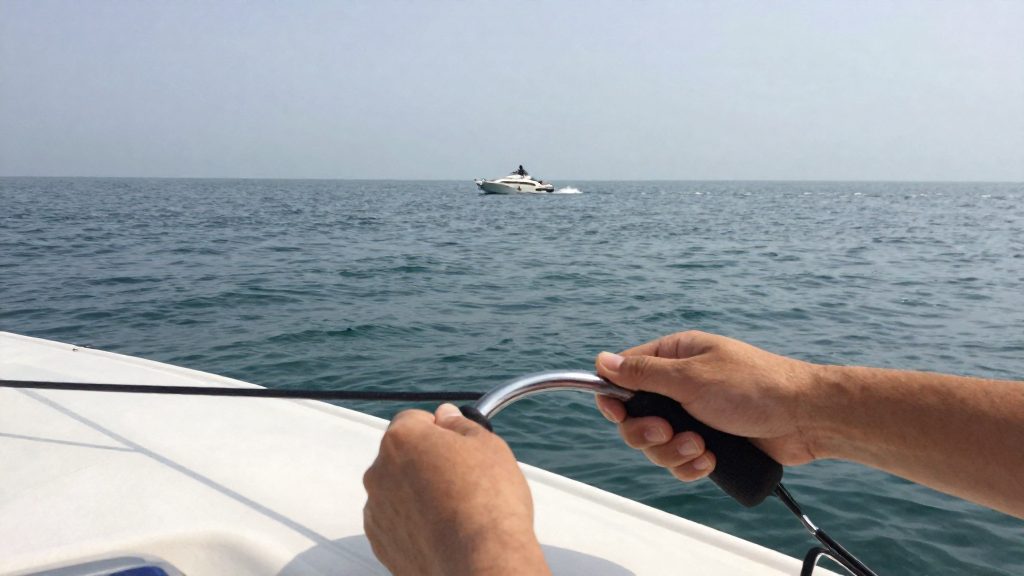 Do the Collision Regulations apply to small boats?